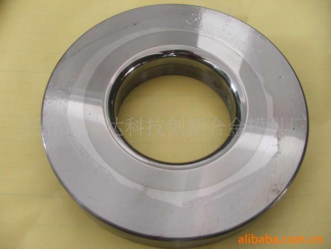 聚晶钻石拉丝模具成品 0.018mm微孔模具的技术突破与应用